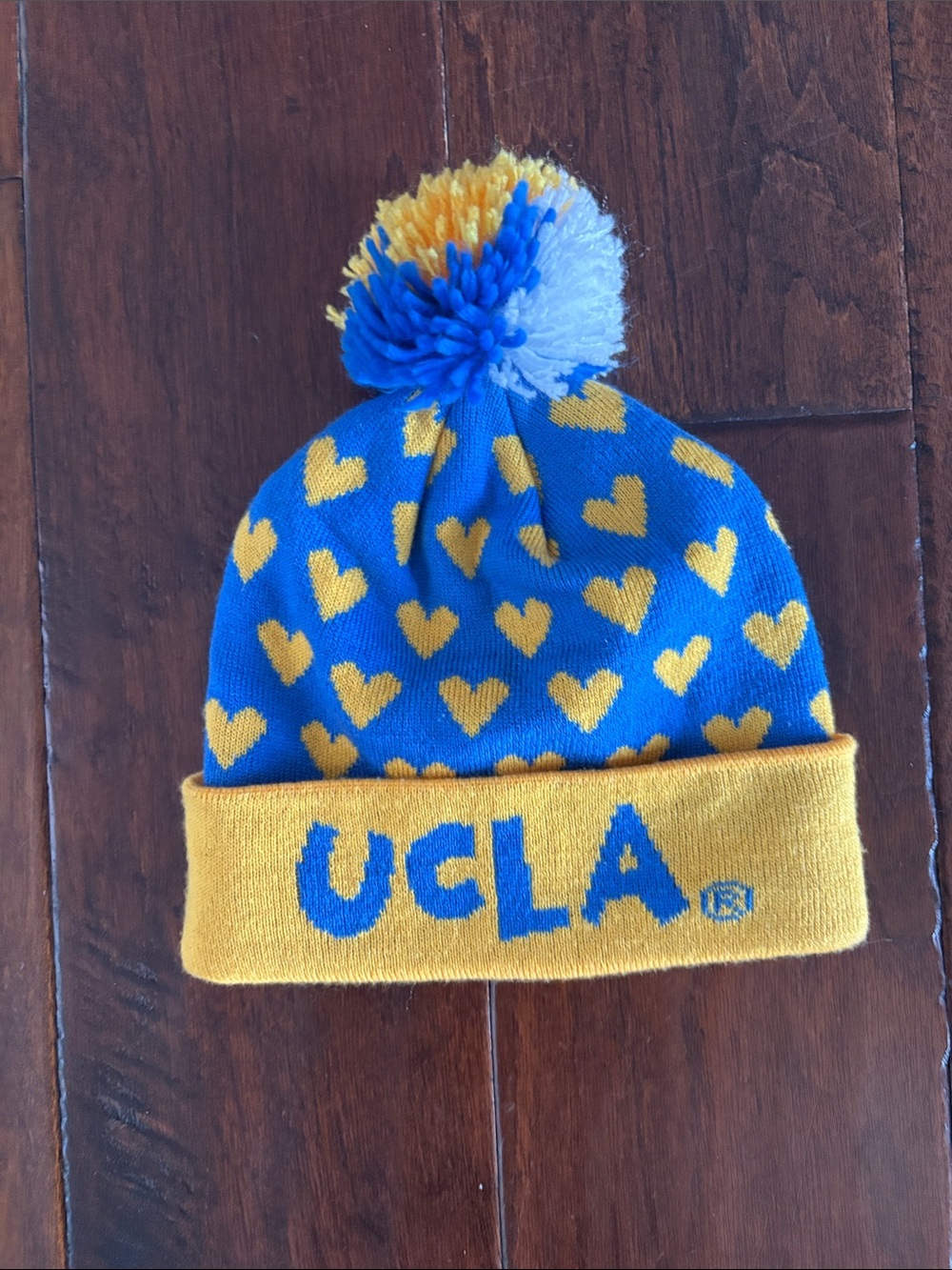 Vintage Adidas UCLA Bruins yellow & blue hearts beanie hat
